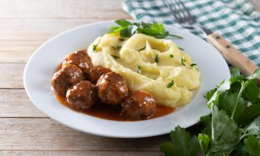 Классическая столовская подлива: состав и технология приготовления дома