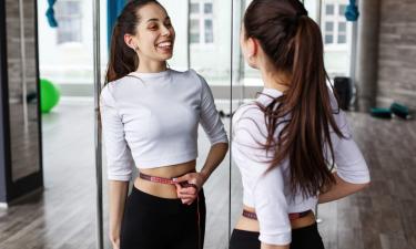 Упражнения на полу активируют косые мышцы талии