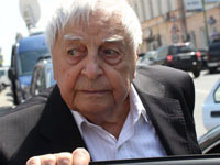 Любимов объявил об окончательном разрыве с любимым театром. 