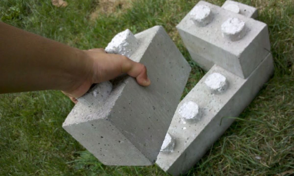 Учёные из САФУ создали лего-кирпич из отходов добычи алмазов