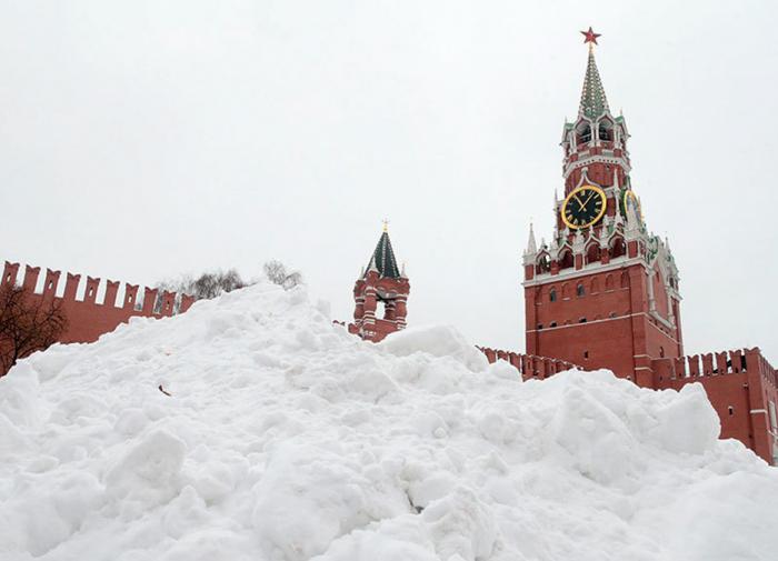 "Ваня" замёл Россию рекордными сугробами