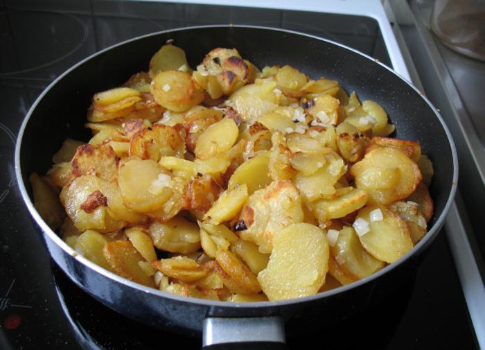 Жаркое с картошкой и грибами: сытное блюдо для вегетарианцев и тех, кто соблюдает пост