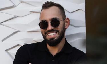 В Сети нашли старое видео, где Сердюков жалуется на тяжёлую жизнь в Москве