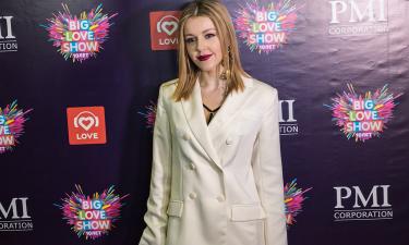 Юлианна Караулова в неловкой ситуации: как поклонница застала певицу в уязвимом положении