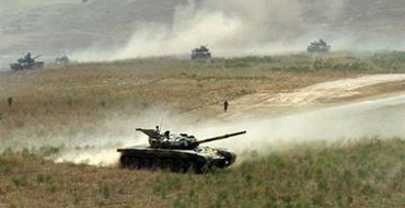 Петр Искендеров: На волне украинских событий может быть "разморожен" нагорнокарабахский конфликт