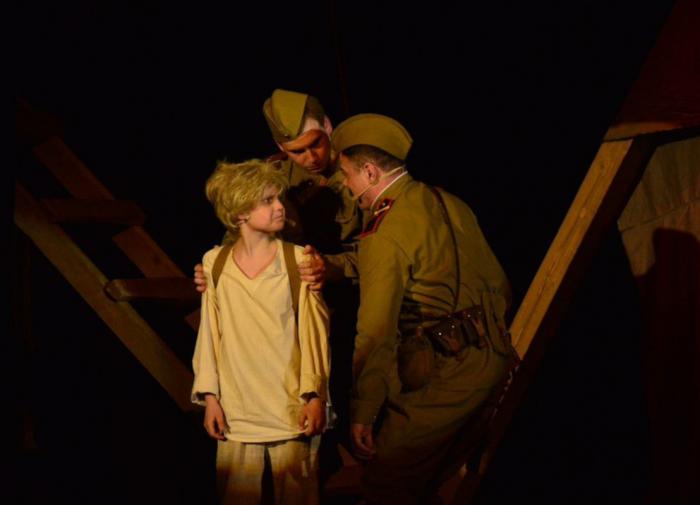 К Дню памяти и скорби: "Сын полка" в Московском Молодёжном театре