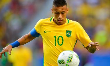 Болельщики требуют от Неймара ответа на вторжение Сантоса