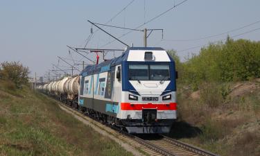 Один путь — два мира: чем пассажирские поезда принципиально отличаются от грузовых