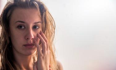 Переизбыток ухода может привести к перегрузке волос и потере их эластичности