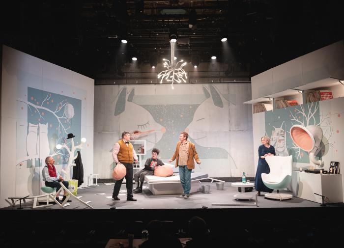 В Театре на Трубной в декабре пройдут показы спектакля "Час тишины"