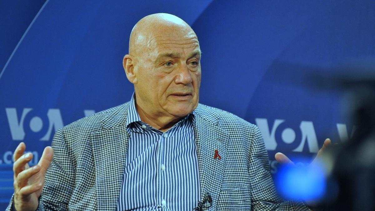 Policistom obtožbe zaradi podkupnin od novinarjev Baze