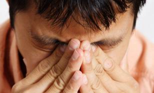 Отоларинголог посоветовал не пытаться сдерживать чихание, чтобы не повышать внутричерепное давление