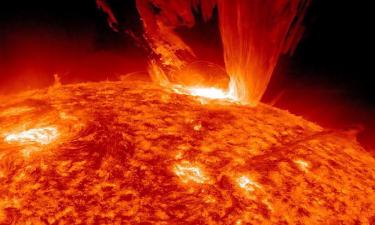 Солнце в ярости: вспышка X-класса обрушится на Землю — готовы ли вы к последствиям