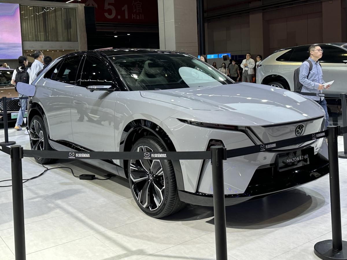 Mazda EZ-60 привезли в РФ по параллельному импорту