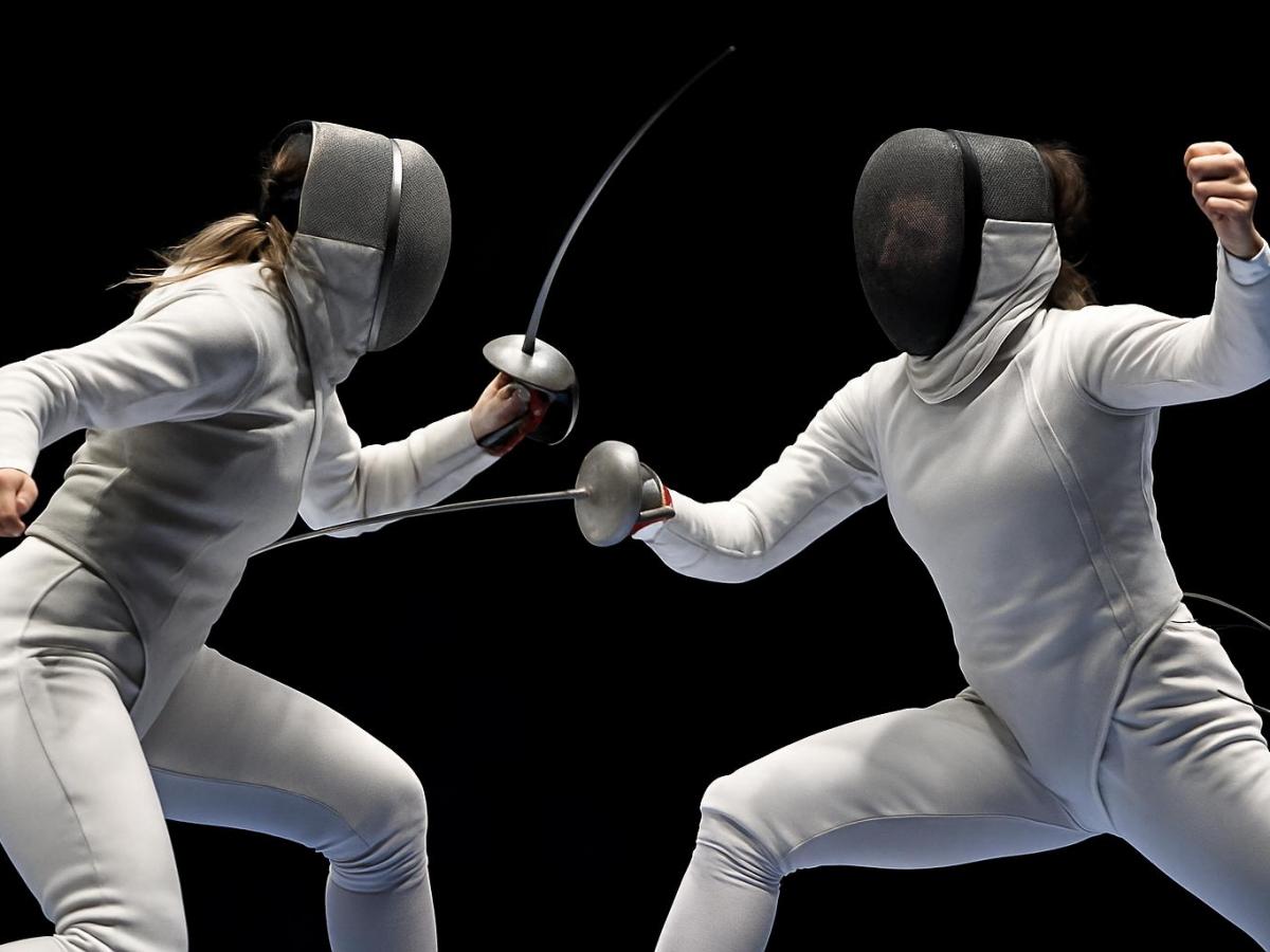 FIE допустила российских фехтовальщиков к ЧМ-2025 в нейтральном статусе