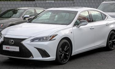 Lexus, Toyota, Honda, Kia и Skoda названы самыми надёжными авто в 2025 году