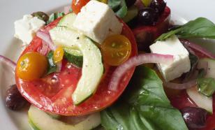 Фета с медом и фруктами: идеальная закуска к хлебу