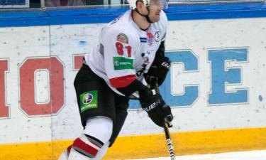 Трактор потерпел четвёртое поражение подряд в матче с Амуром — спортивные аналитики