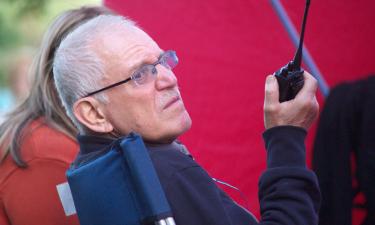 Сын Александра Митты не смог сдержать слёз на прощании