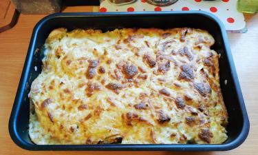 Творог добавляют в запеченный картофель для сытности и нежности