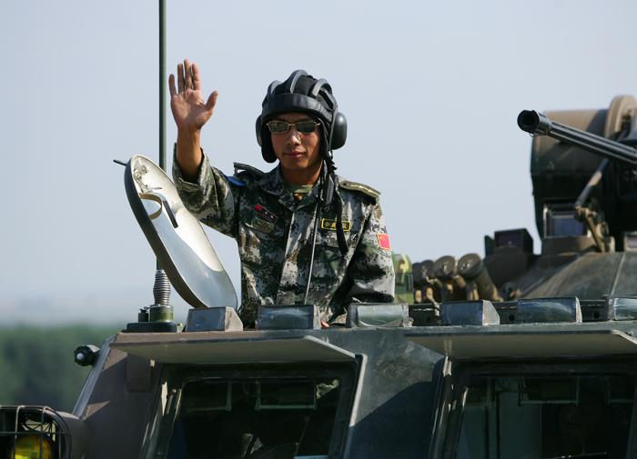 Пекин наполнит Россию своим оружием по-китайски, тайно и хитро...