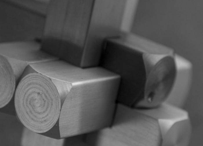 Nature: Ученые США обнаружили способность металла к самовосстановлению