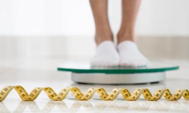 Дефицит калорий становится основой снижения веса без спорта