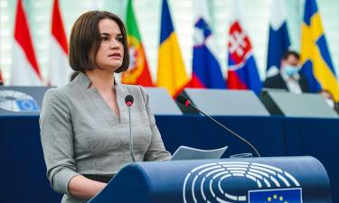 Литовский удар под дых: Тихановской предложили собрать чемоданы и уезжать