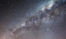 Золотой хвост вместо пепла: комета K1 Atlas пережила солнечный ад и манит взглядами перед рассветом