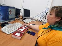 C сегодняшнего дня россияне начнут получать новые паспорта. 