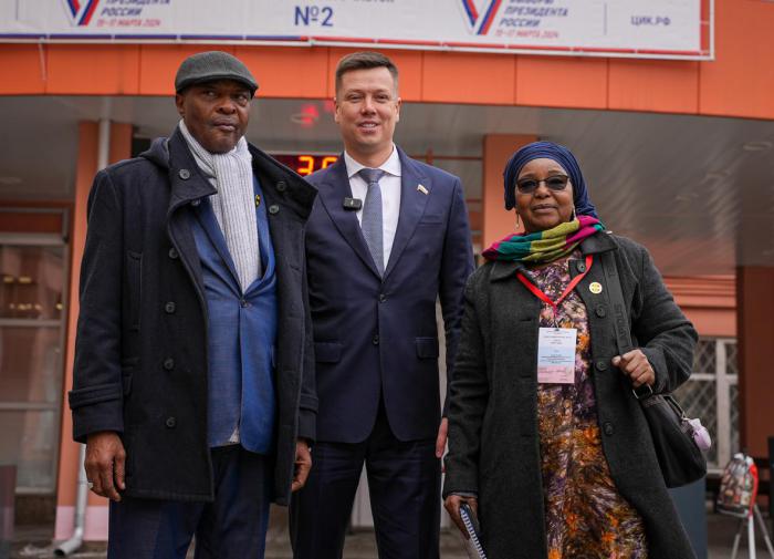 Наблюдатели из Африки удивлены мужеству россиян на выборах