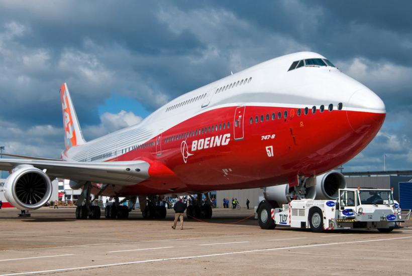 Пассажирский самолет Boeing 747-8