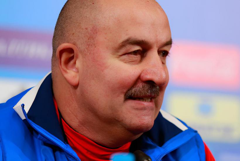 Бывший главный тренер сборной России по футболу Станислав Черчесов Бывший главный тренер сборной России по футболу Станислав Черчесов