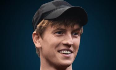 Щербаков не разрешает жене купить без спроса даже мороженое: у нас есть дома вода