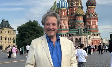 Семейные скелеты в шкафу: почему Илон Маск больше не хочет знать своего отца