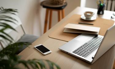 Два метра — и весь мир в фокусе: как создать дома уголок, где действительно хочется работать