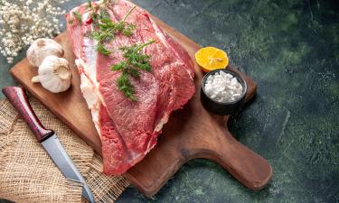 Высокая нагрузка на печень и почки возможна при длительной диете хищников