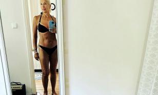 Певица Алена Свиридова опубликовала фото в бикини с отдыха в Крыму