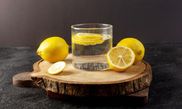 Лимонный сок с чёрной солью улучшает водный баланс — timesofindia.indiatimes.com