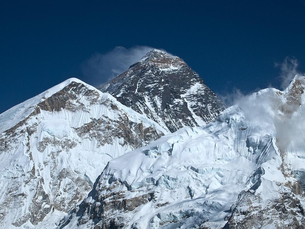 Высоту Эвереста официально подтвердили на уровне 8848,86 метра