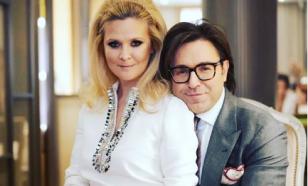 Андрей Малахов показал "липовое" качание пресса