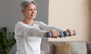 Сила после 50: как сохранить и нарастить мышечную массу – советы экспертов