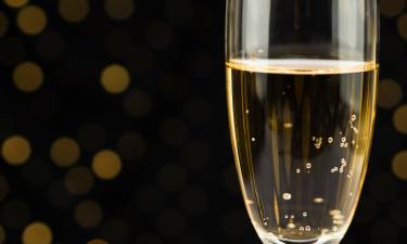 Детское шампанское содержит избыток сахара и консервантов — педиатр Мальцева