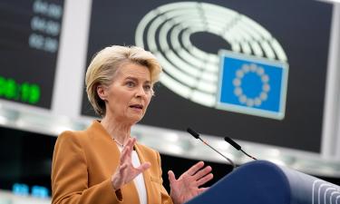 Глава ЕК объяснила, почему заключила невыгодное торговое соглашение с США