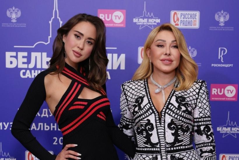 Певица Любовь Успенская с дочерью Татьяной Плаксиной Певица Любовь Успенская с дочерью Татьяной Плаксиной