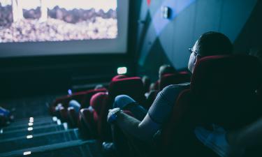 "Ёлки 12": Зачем мальчику Ванечке отправляться за счастьем в Великие Луки?