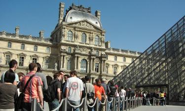 Следствие по делу об ограблении Лувра нашло новые улики: как сотрудник охраны мог помочь грабителям