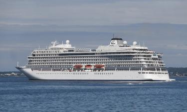 Прибытие израильского лайнера Crown Iris в Пирей вызвало протест в поддержку Палестины