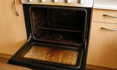 Жир на ручках плиты можно удалить без химии с помощью соды — Primainspirace