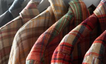 Фланелевая рубашка вернулась в базовые вещи сезона — Vogue